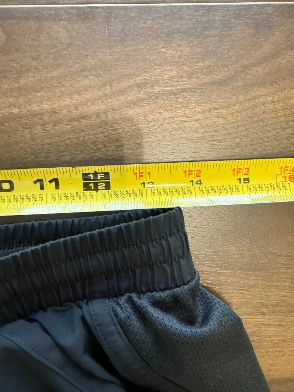 Under Armour Women's Athletic Shorts SM - Picture 8 of 12